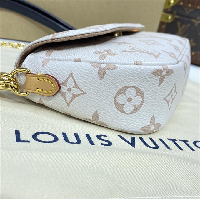 2025224M8309122371918