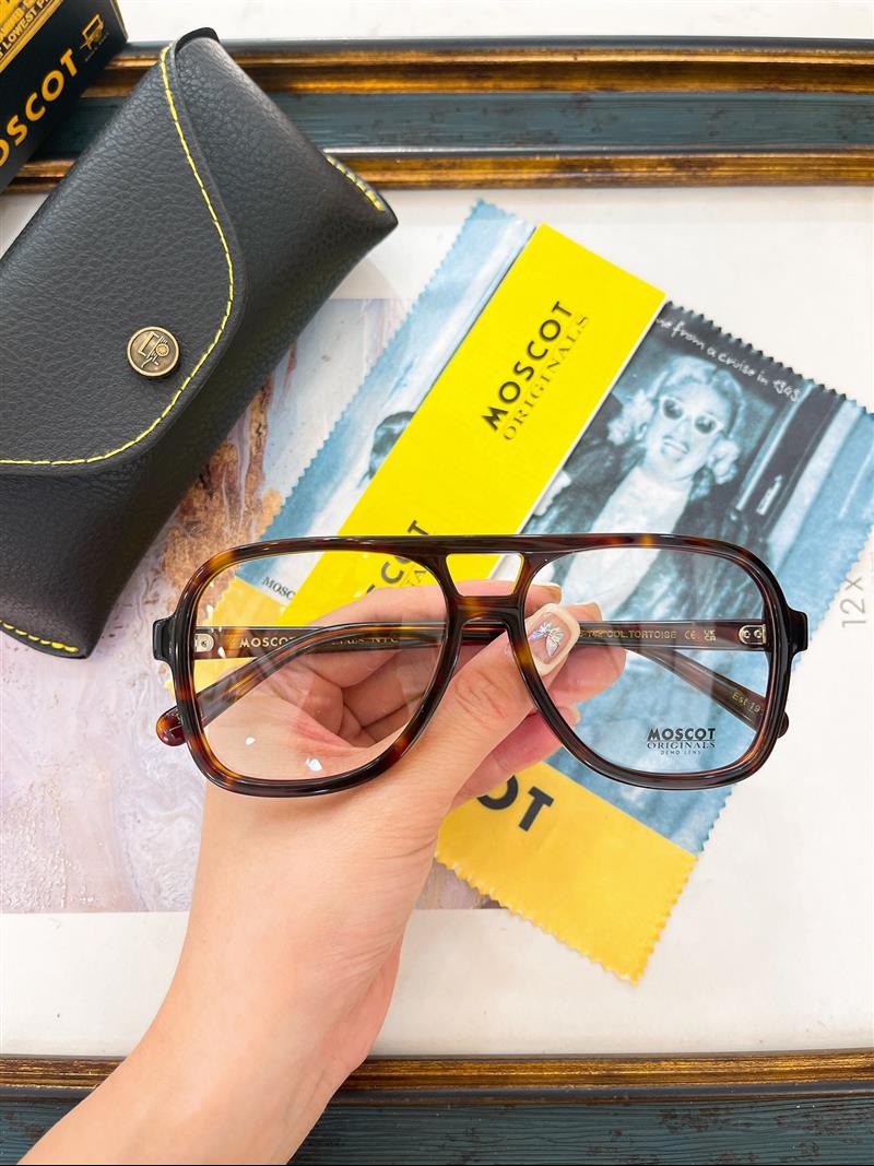 Moscot